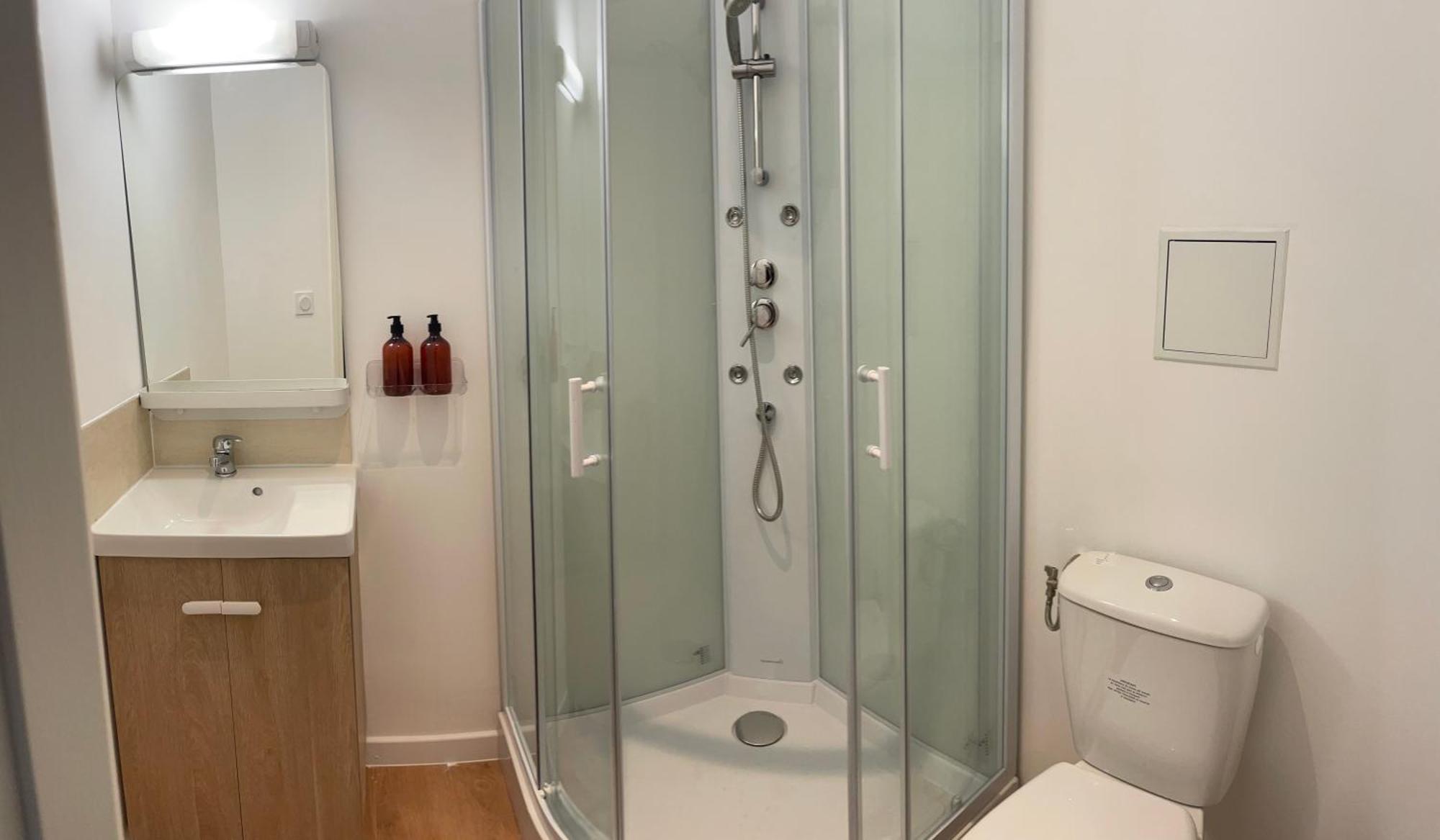 Edenly Stay Сен-Кантен Номер фото